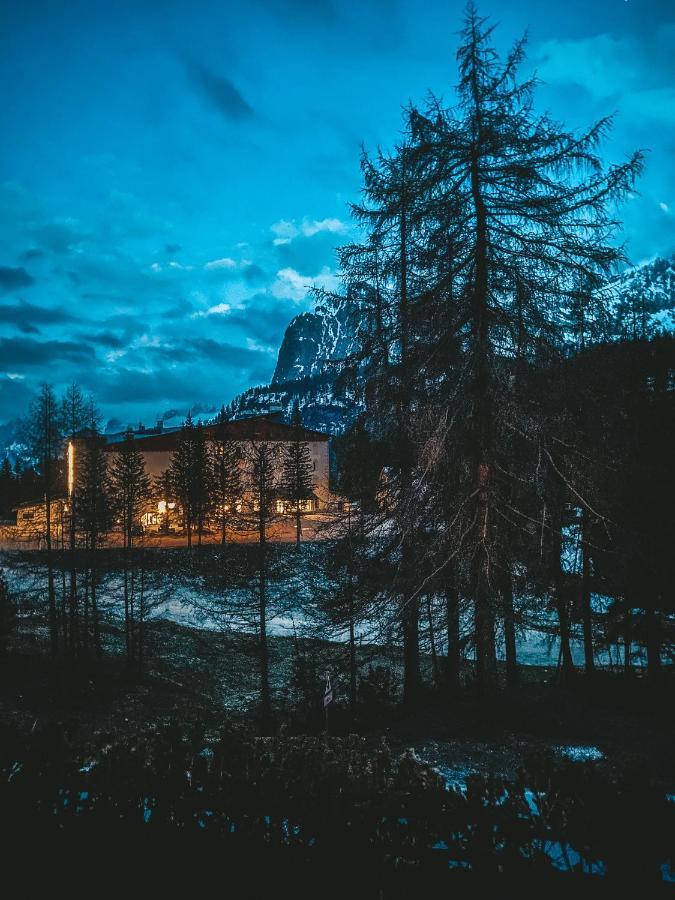 Una Perla A Cortina Кортина-д'Ампеццо Экстерьер фото